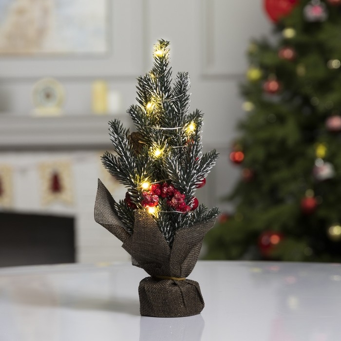 Светодиодная фигура &laquo;Ёлка с ягодами и шишками&raquo; 8.5 &times; 29 &times; 6.5 см, пластик, батарейки CR2032х2 (в комплекте), свечение тёплое белое