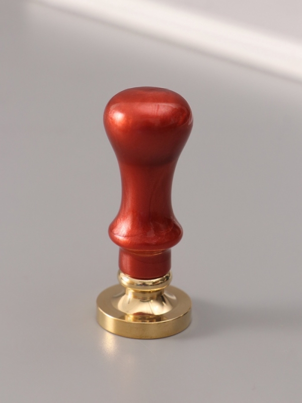 Печать для сургуча с пластиковой ручкой "Венок с буквой E" 2,5х2,5х6,3 см