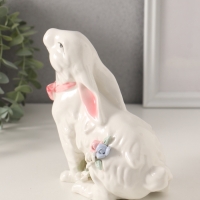 Сувенир керамика "Белый кролик с розовым бантом и розочками" 17,5х9,5х16 см