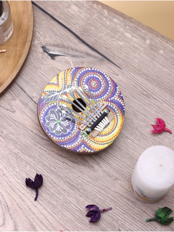 Сувенирный музыкальный инструмент Сувенирный музыкальный инструмент "Калимба" кокос, 15х15х7 см