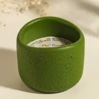 Свеча в вулканическом подсвечнике "Изгиб" зелёная 8,3х8,5х7 см