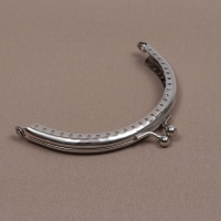 Фермуар пришивной «Полукруг» 10 см, цвет серебряный Фермуар пришивной «Полукруг» 10 см, цвет серебряный