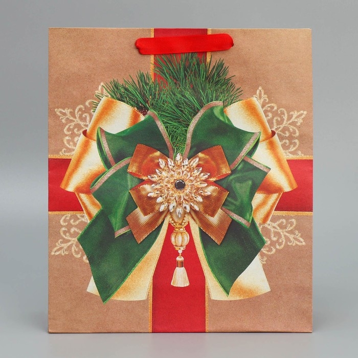 Пакет подарочный новогодний крафтовый вертикальный &laquo;Новогодний подарок&raquo;, M 26 х 30 х 9 см, Новый год