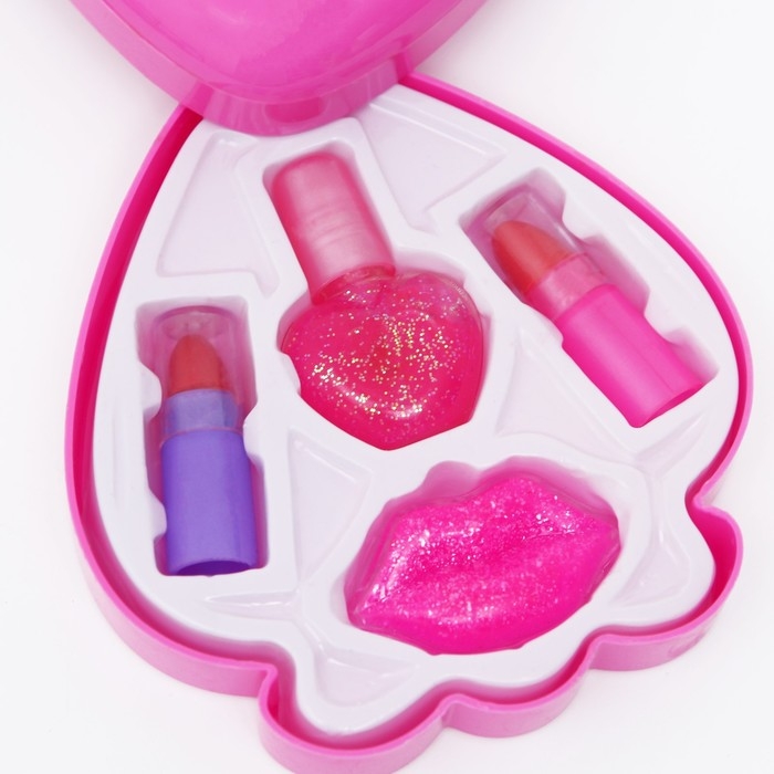 Набор косметики для девочки &laquo;Клубника&raquo;