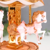 Сувенир музыкальный механический свет "Карусель - лошадки" розовая 12,3х12,3х18 см