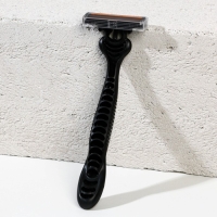 Подарочный набор косметики &laquo;Самому храброму&raquo;, гель для бритья 110 мл, бальзам после бритья 110 мл, бритва, HARD LINE