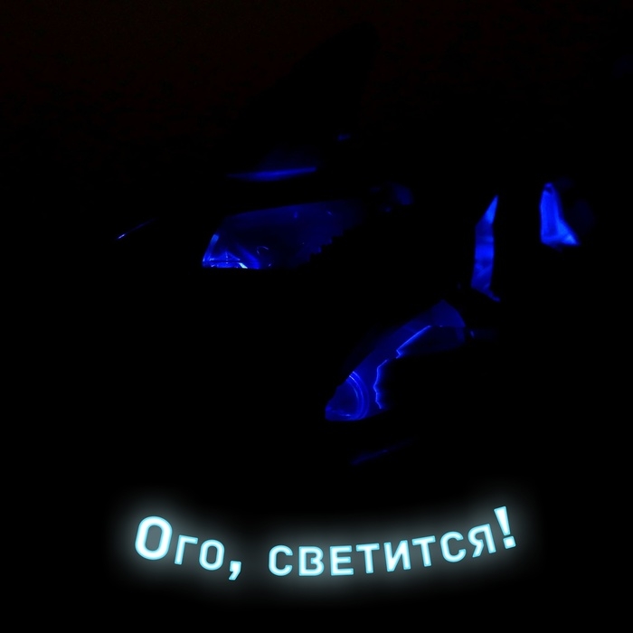 Акула &laquo;Белая&raquo;, работает от батареек, световые и звуковые эффекты, цвет серый