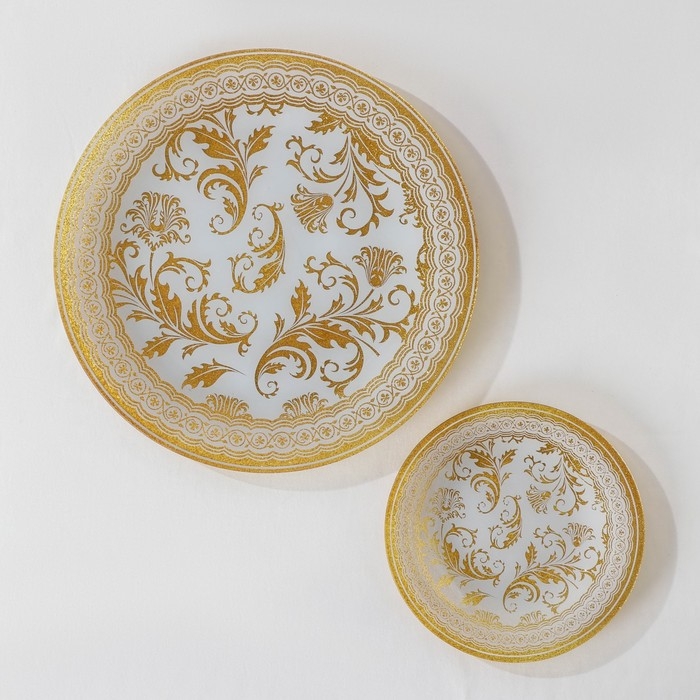 Набор столовый &laquo;Растительный узор&raquo;, 7 предметов: d=30 см - 1 шт, d=18 см - 6 шт, цвет белый с золотым