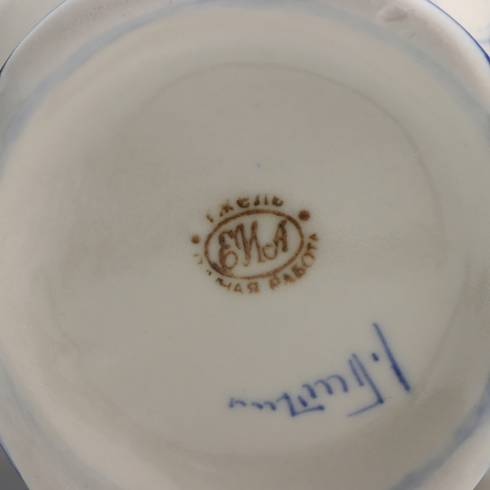 Ваза "Нежность", гжель, фарфор, 19х11 см