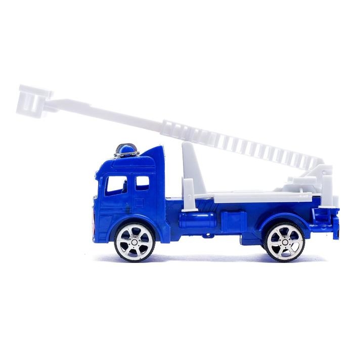 Машина инерционная &laquo;Пожарная&raquo;, с пожарным и собакой, МИКС