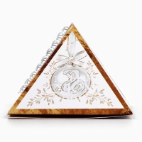 Календарь 2025 настольный треугольный на пружинке &laquo;Волшебных мгновений&raquo;, 7,4х8,5 см