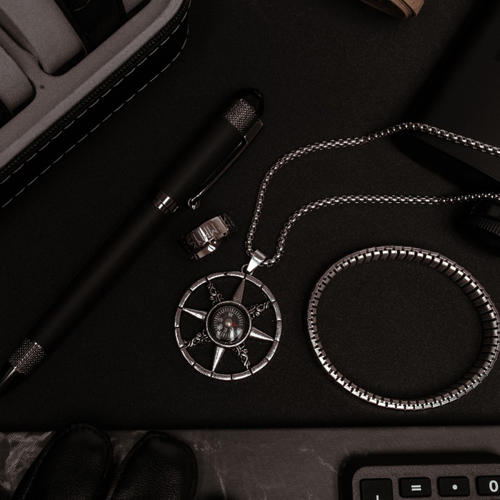 Браслет мужской «Стальной» прямоугольники, цвет серебро, d=6 см Браслет мужской «Стальной» прямоугольники, цвет серебро, d=6 см