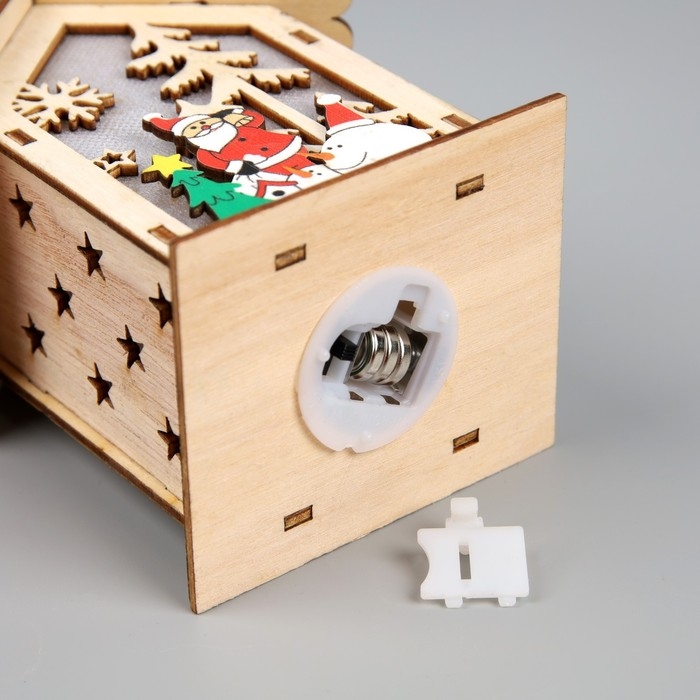 Ёлочная игрушка &laquo;Дед Мороз со снеговиками&raquo;, от батареек, свечение тёплое белое