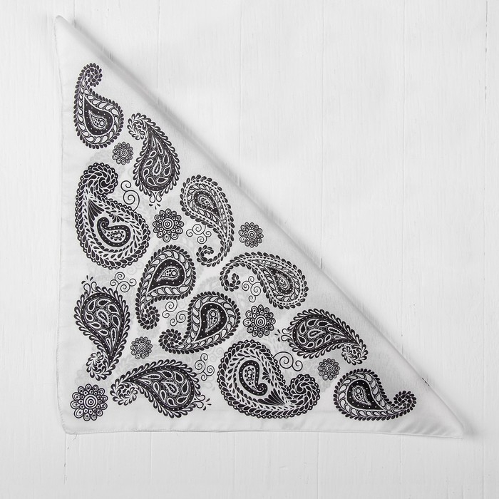 Бандана &laquo;Огурцы&raquo;, взрослая, 50х50см, цвет белый