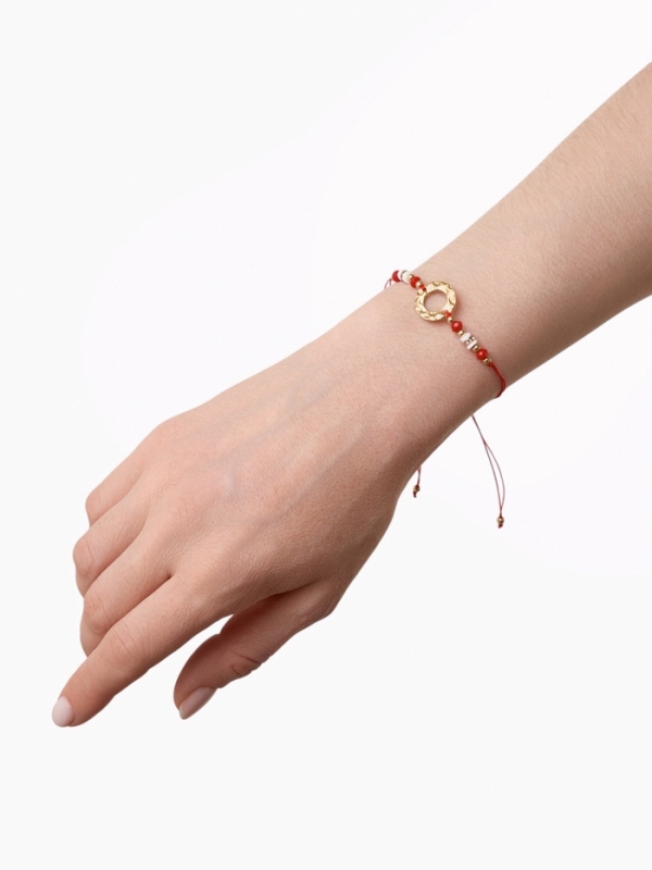 Браслет-оберег &laquo;Красная нить&raquo; женский, защита, кольцо, бело-красный в золоте, d=6