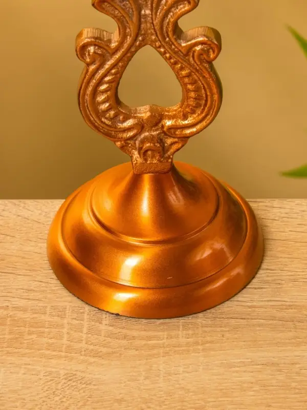 Подсвечник "Нежность" алюминий 10х10х18,5 см