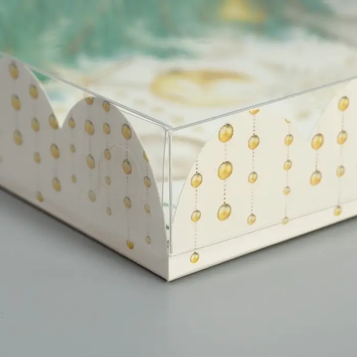 Коробка для кондитерских изделий с пластиковой крышкой &laquo;С Новым годом!&raquo;, 13 х 13 х 3 см