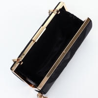 Сумка-клатч на фермуаре, цвет чёрный Сумка-клатч на фермуаре, цвет чёрный