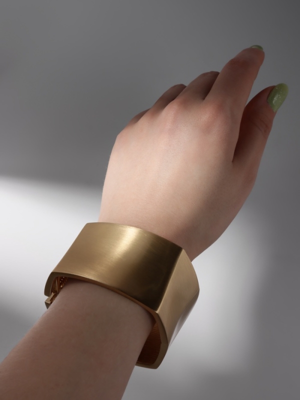 Браслет металл &laquo;Манжета&raquo; квадратный, цвет золото