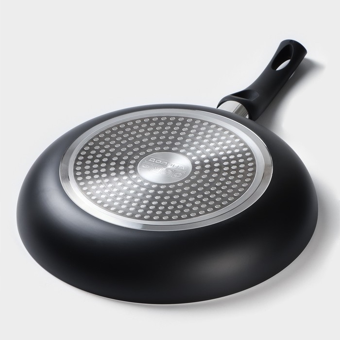 Сковорода Доляна Basic, d=28 см, антипригарное покрытие, индукция, цвет чёрный