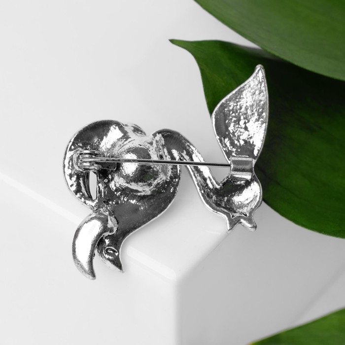 Брошь &laquo;Пеликан&raquo; с жемчужиной, цвет чёрно-белый в чернёном серебре