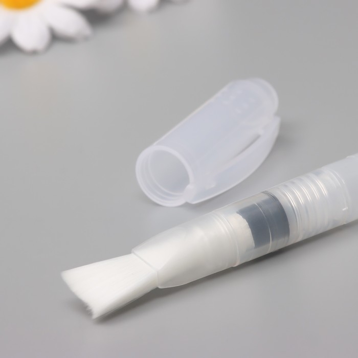 Кисть для туши и краски размер 1,4х1,6 см нейлон 1,5х2,2х18,2 см