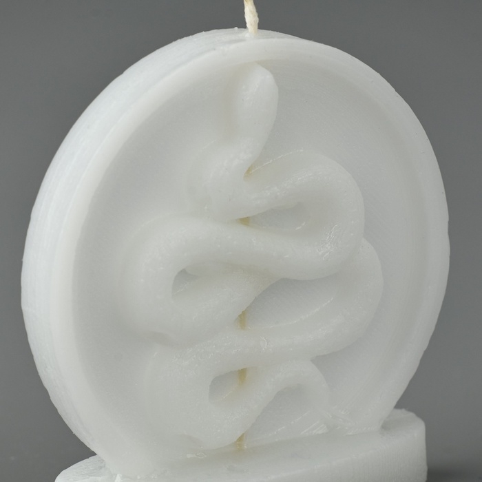 Свеча интерьерная "Змея в кругу", белая, 66 х 69 х 27