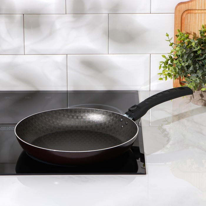 Сковорода &laquo;Хозяюшка&raquo;, d=26 см, съёмная ручка, антипригарное покрытие, цвет бордовый