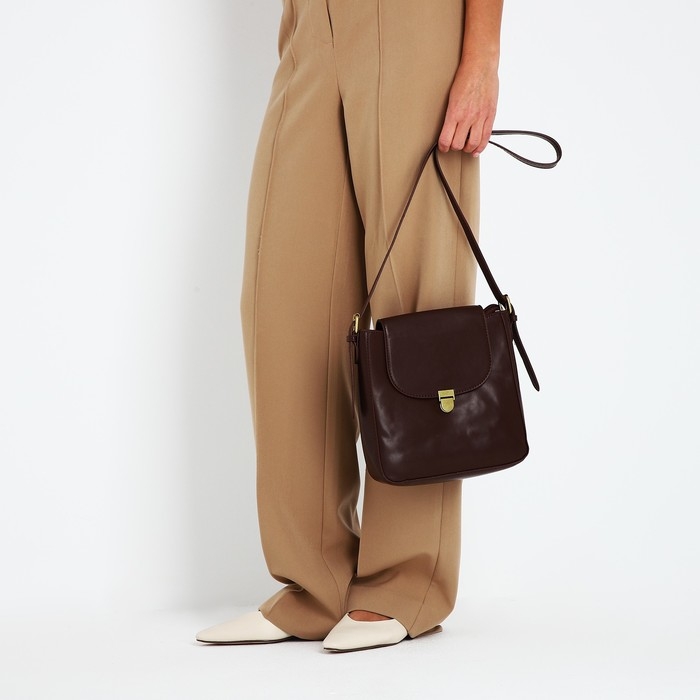 Сумка-мессенджер на клапане, цвет тёмно-коричневый Сумка-мессенджер на клапане, цвет тёмно-коричневый