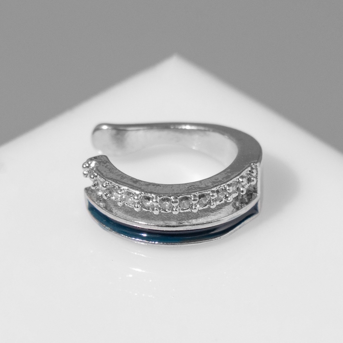 Серьга &laquo;Кафф&raquo; чёрные и белые линии, цвет чёрно-белый в серебре