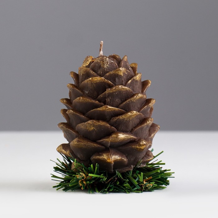 Свеча декоративная Свеча декоративная "Шишка на ёлке", 6х6х8,5 см