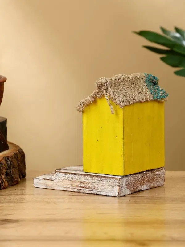 Сувенир "Дом" дерево Албезия 9х11х11 см, цв. жёлтый