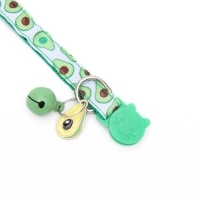 Ошейник текстильный "Авокадо" с бубенчиком и подвеской, 19-32 х 1 см