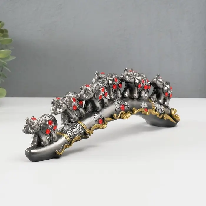 Фигурка полистоун &laquo;7 слонов на дуге со стразами&raquo;, 29.5&times;7&times;5 см