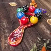 Сувенирный музыкальный инструмент &laquo;Маракас с шариками и пластинами&raquo;, радужный, 25&times;13&times;5 см, МИКС