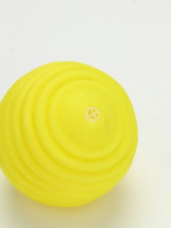 Игрушка пищащая  "Мячик, горизонтальные полоски", 5,5 см желтая