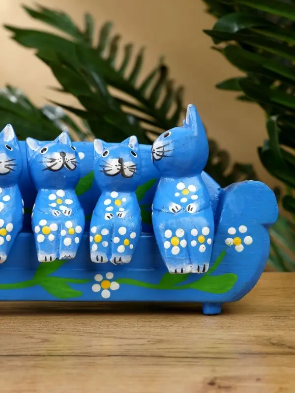 Сувенир "Кошачье семейство" дерево 20х5х10 см, цв. синий