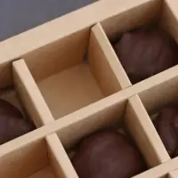 Коробка для 9 конфет, крафт, 13.5&times;13.5&times;3.2 см