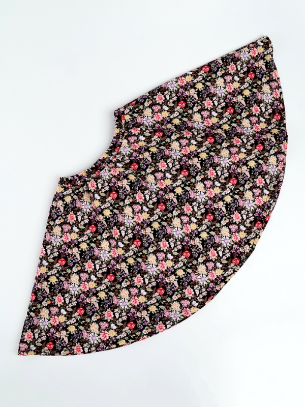 Юбка в цветочек с фартуком", р-р 32