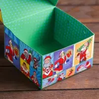 Коробка складная, двухсторонняя, &laquo;Новогодние супергерои&raquo;, 16&times;16&times;10 см