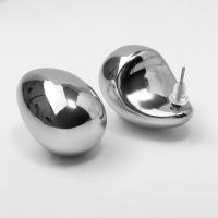 Серьги пластик &laquo;Капля&raquo; структура мах, цвет серебро