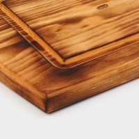 Доска разделочная в обжиге с кровостоком Wild Kitchen, 50&times;20-25&times;2,5 см, цельный массив кедра