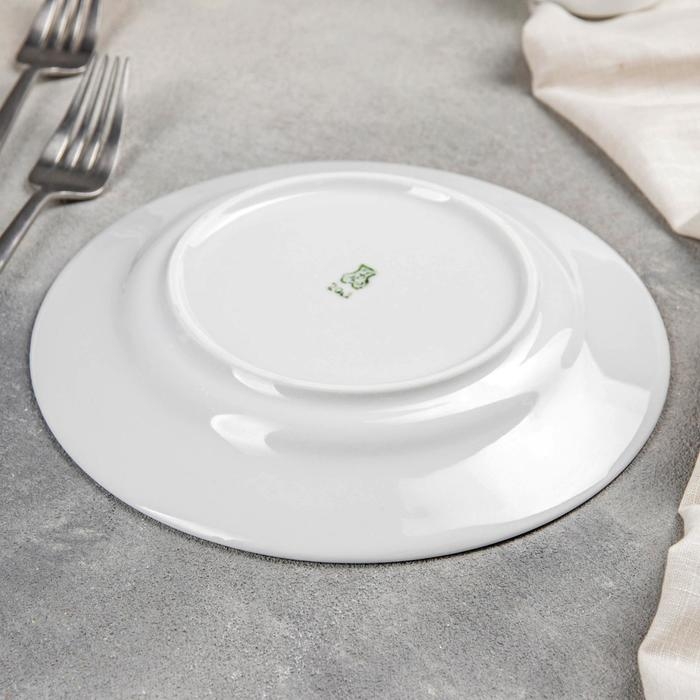 Тарелка фарфоровая &laquo;Букет цветов&raquo;, d=20 см, белая