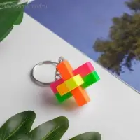 Головоломка пластик на кольце "Крестик" 4х3,5х3,5 см