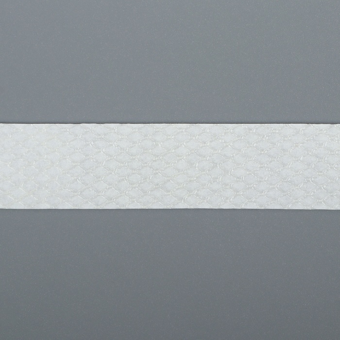 Паутинка-сеточка, на бумаге, клеевая, 1,5 см, 73 ± 1 м, цвет белый Паутинка-сеточка, на бумаге, клеевая, 1,5 см, 73 ± 1 м, цвет белый