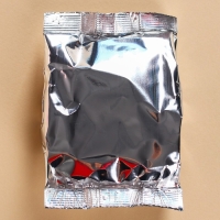 Подарочный набор &laquo;С Новым годом&raquo;: чай чёрный 50 г., арахис в белой шоколадной глазури 100 г., ананас в белом шоколаде 100 г., крем-мед с абрикосом 120 г.