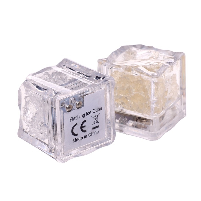 Набор для купания в ванной &laquo;Светящиеся кубики&raquo;, 12 шт.