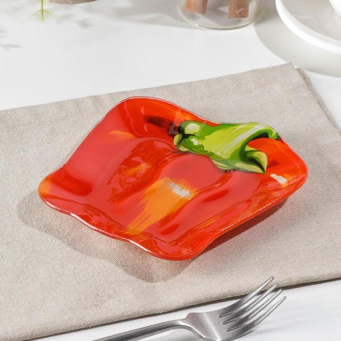 Блюдо стеклянное сервировочное Доляна &laquo;Перчик&raquo;, цвет красный, 16&times;15 см
