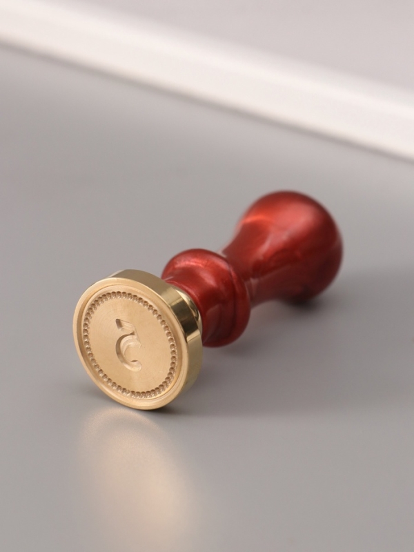 Печать для сургуча с пластиковой ручкой Печать для сургуча с пластиковой ручкой "Классика цифра 5" 2,5х2,5х6,3 см