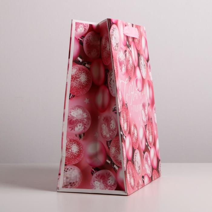 Пакет подарочный новогодний ламинированный &laquo;Розовые шарики&raquo;, ML 23 х 27 х 11,5 см, Новый год